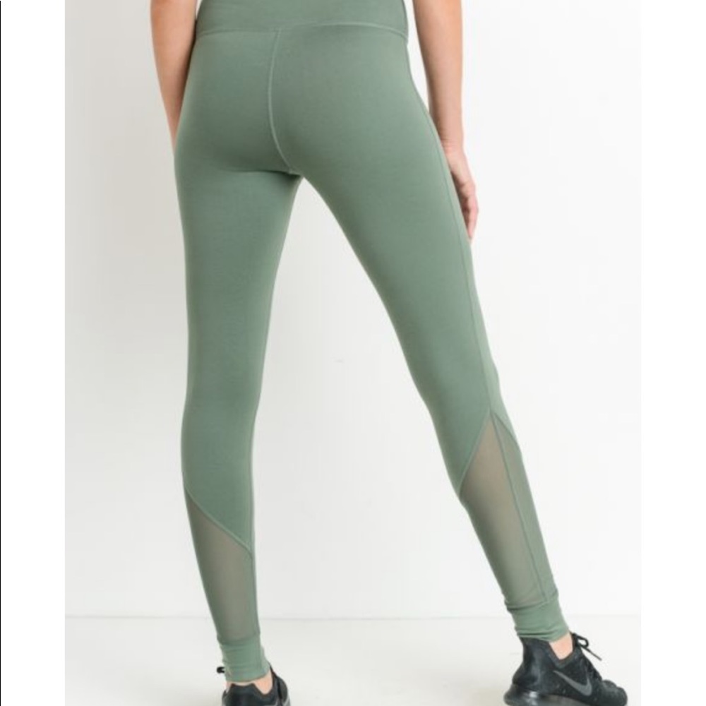Mono B Active Pants ❗️1 Left: S ❗️ - Picture 2 of 6
